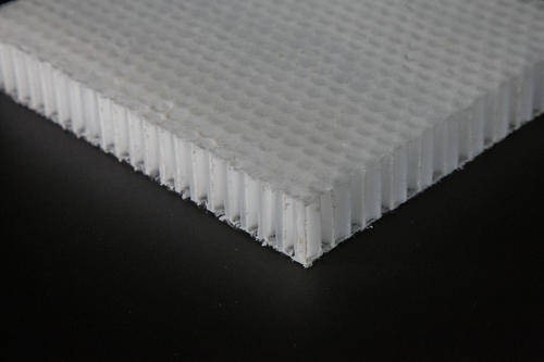 В кои полета обикновено се използват PP пчелни панели?